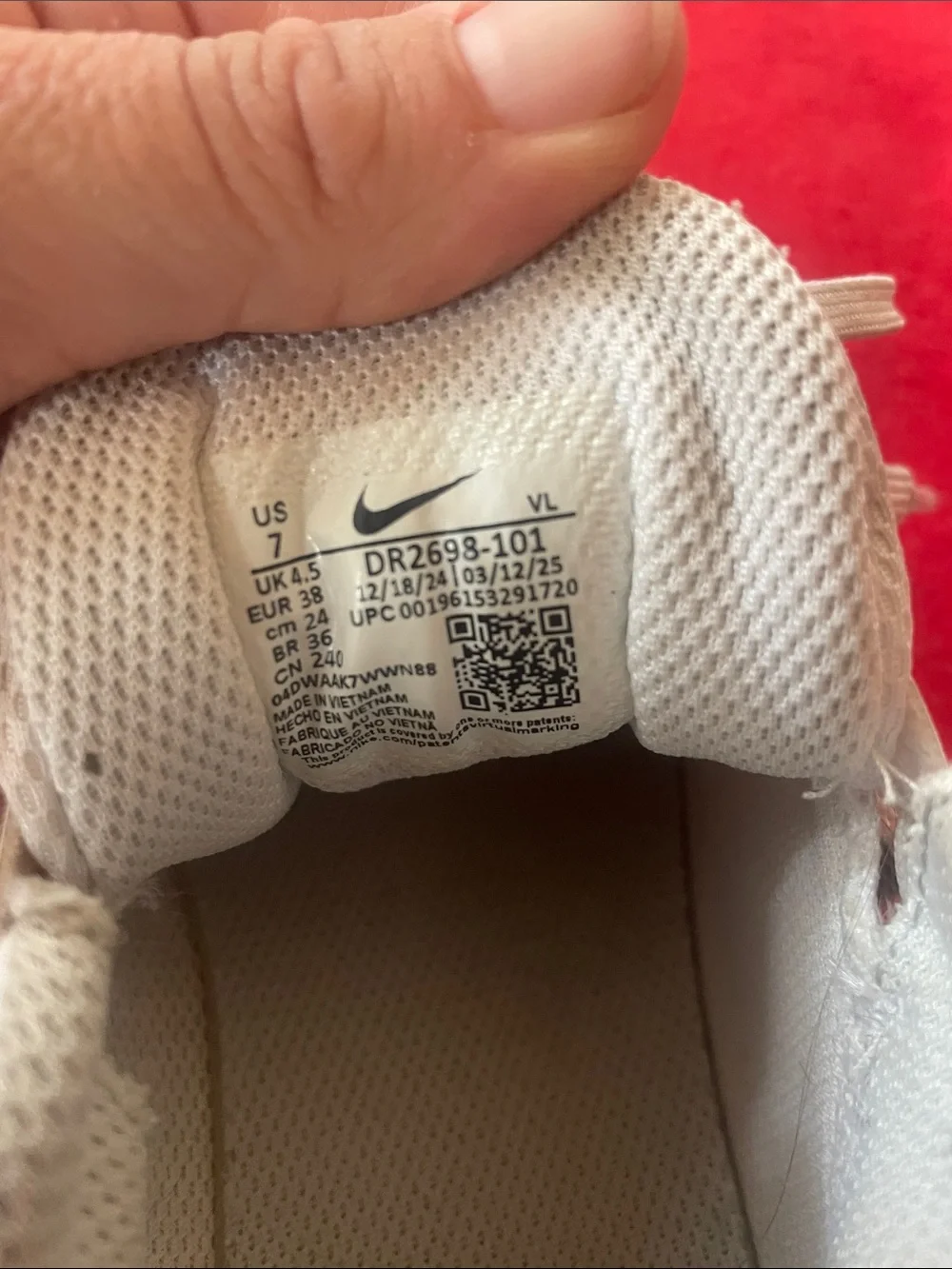 Nike light breathable